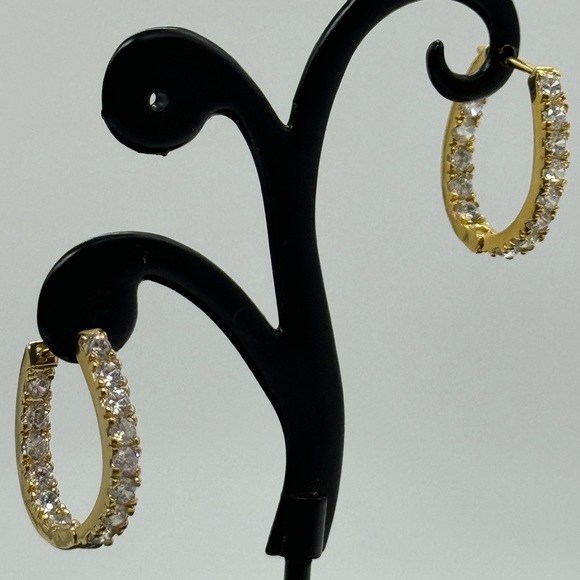 3/4 Inch Gold Crystal Hoop Earrings Made w/ Swarovski Crystals - Picture 5 of 7